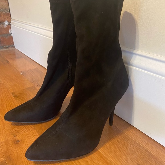 Boots are from ms.Lola great condition size 10 - Picture 4 of 5